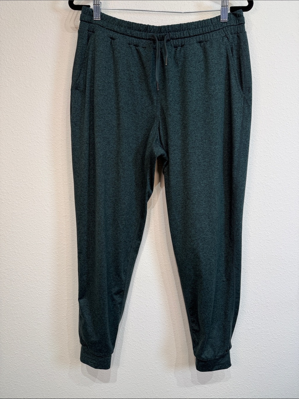 Quince, dark green mid rise, flowknit joggers size medium - Picture 2 of 6